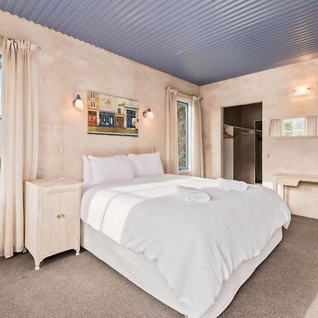Sunny Lakeview Villa Queenstown Ngoại thất bức ảnh