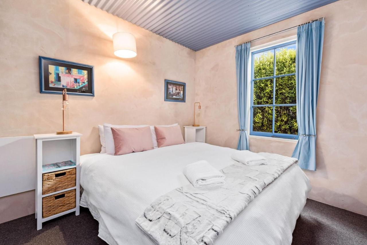 Sunny Lakeview Villa Queenstown Ngoại thất bức ảnh