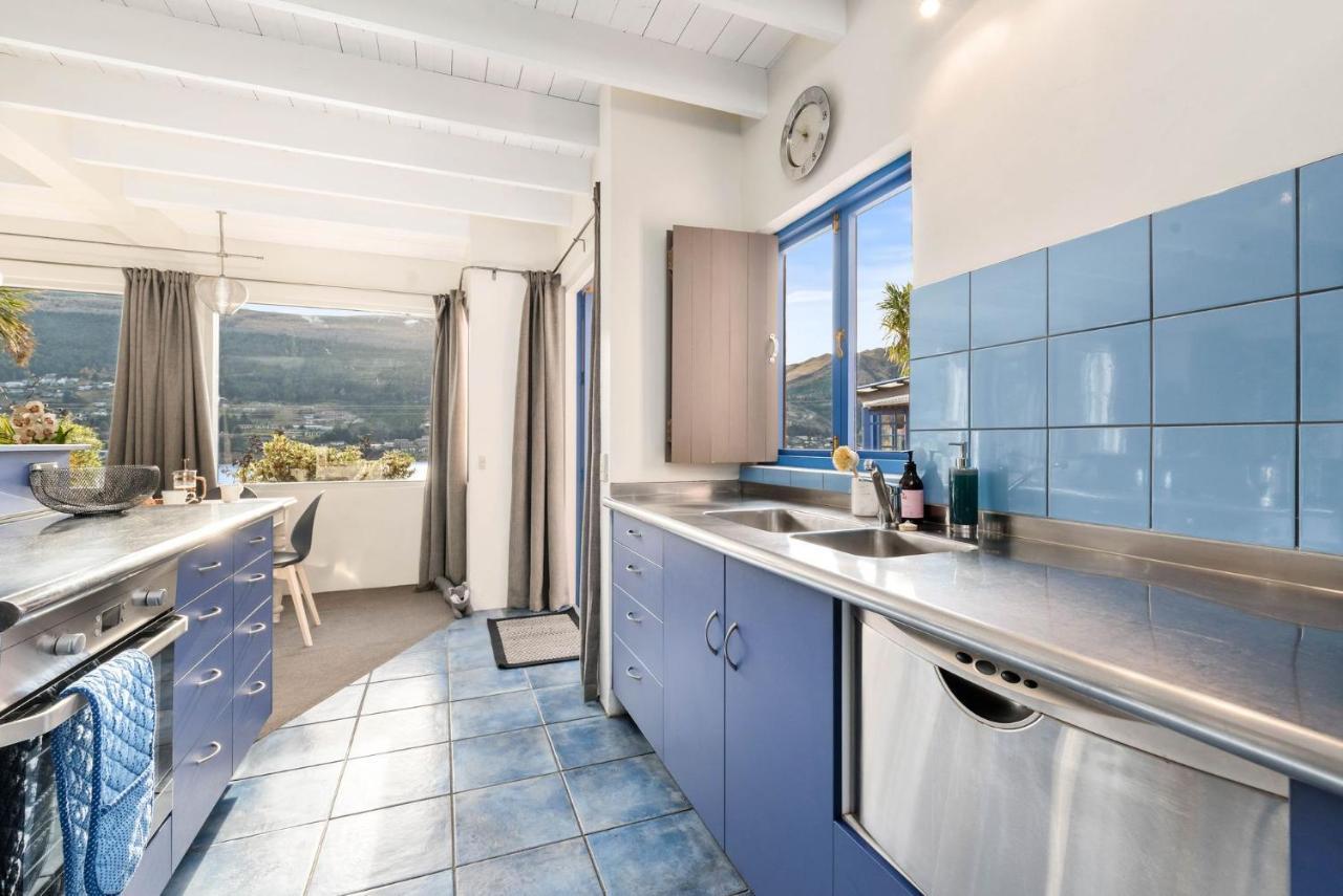 Sunny Lakeview Villa Queenstown Ngoại thất bức ảnh