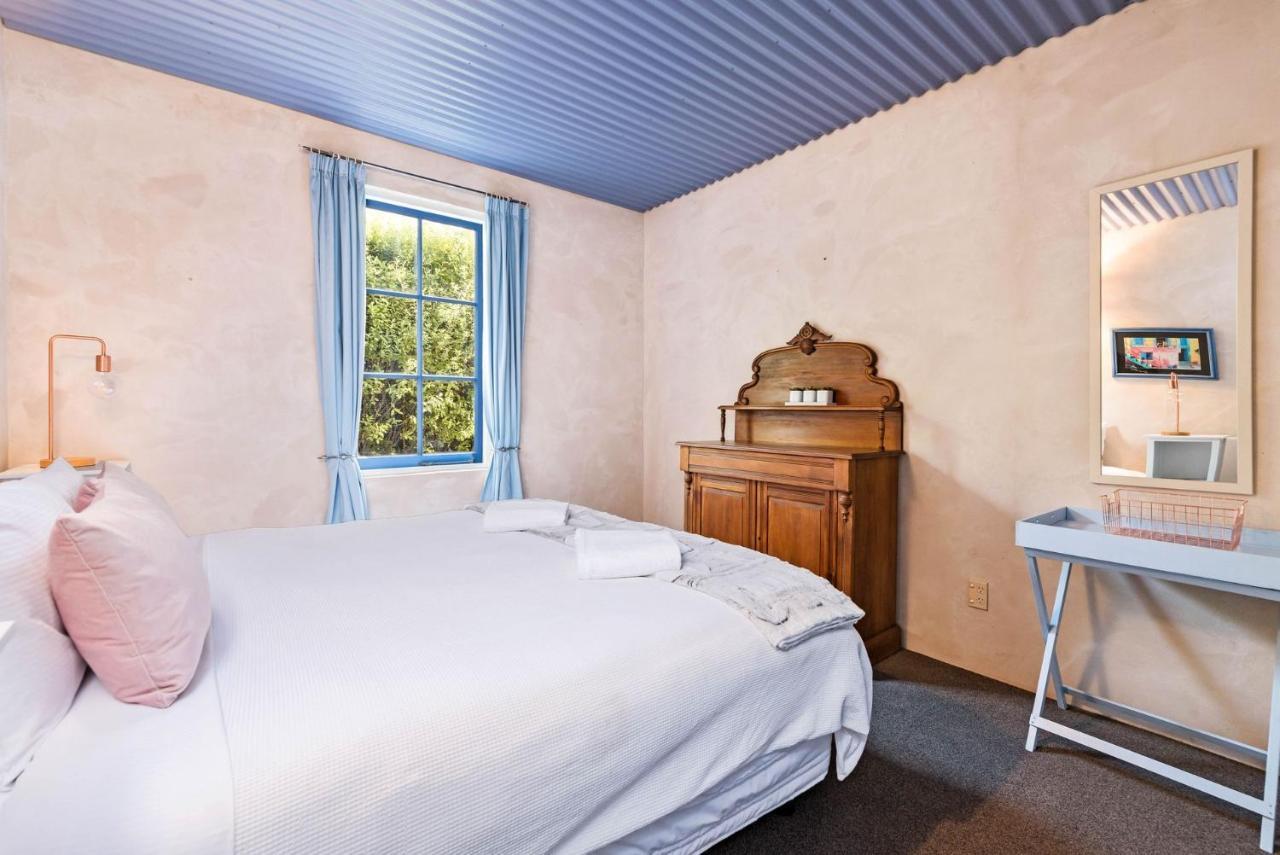 Sunny Lakeview Villa Queenstown Ngoại thất bức ảnh